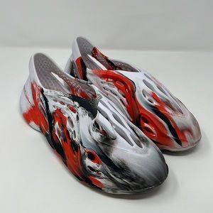 FAKE, foam Runners